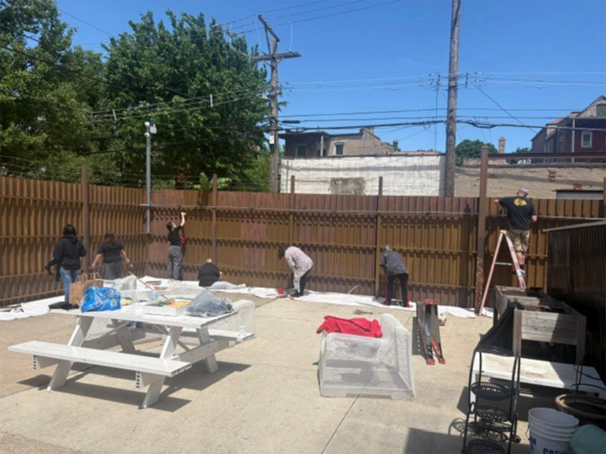 HHRA volunteers at Covenant House